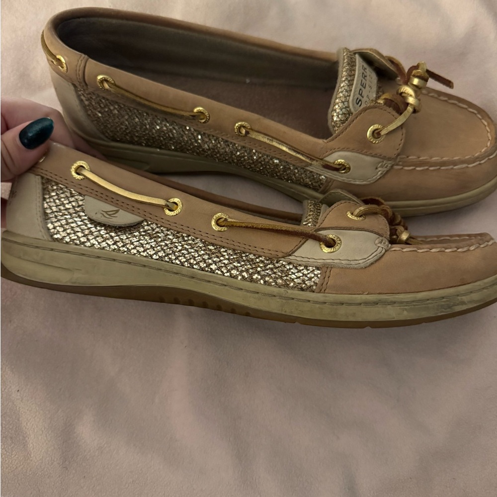 Women’s sperry size 10